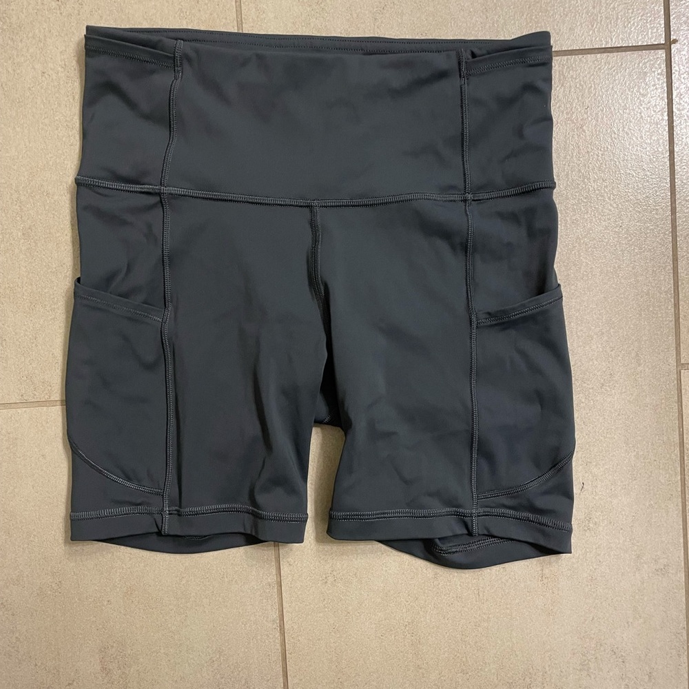Lululemon Fast and Free Shorts 6”